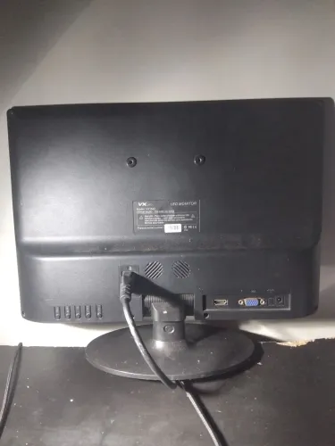 Vende-se uma monitor VXpro 15 polegadas