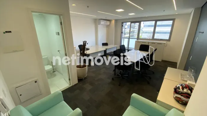 Sala Comercial Mobiliada com Varanda - Praça São Paulo - Venda e Locação