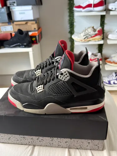 Air Jordan 4 Bred 2018