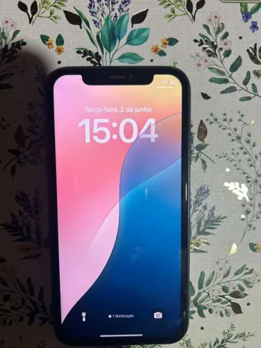 Vende-se iPhone 11.
