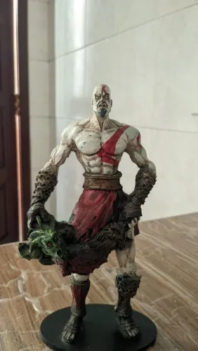 Kratos God of War Action Figure