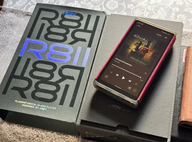 Dap Hiby R8II completo + 2 capas extras