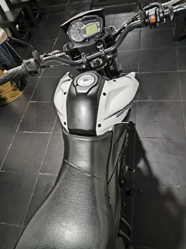 Moto em boas condições, recem revisada, quitada, sem multas e pronta para transferir.