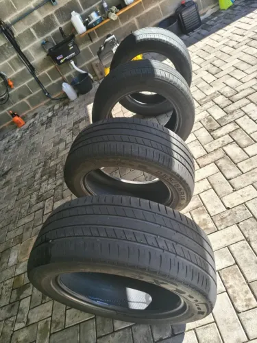 Pneus medida 255/55 R19