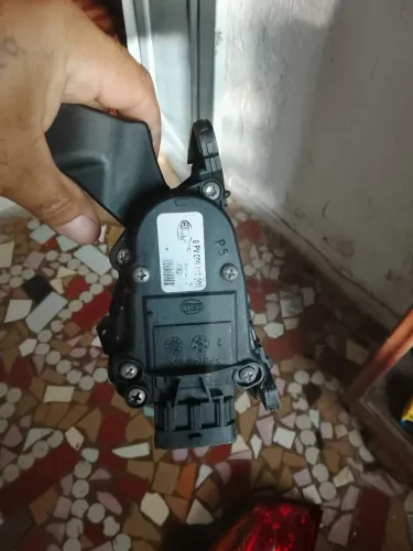 Pedal acelerador Palio 2007 a 2015