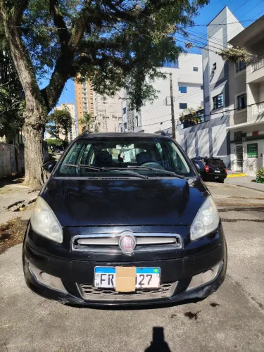 Fiat Idea Attractive 1.4 Fire Flex 8V 5P 2014