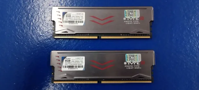 Memória RAM DDR4 16GB (2x8GB) 3200MHz Gloway RGB - Perfeito Estado