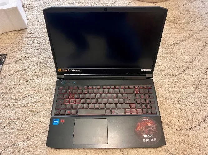 Acer Nitro V15 completo com defeito na placa mãe