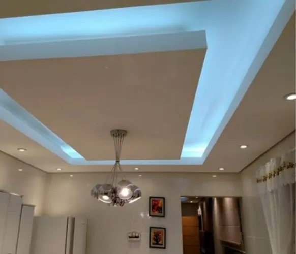 Serviço de gesso trabalho com plaquinha e drywall gesso corrido faço sanca cortineiro 