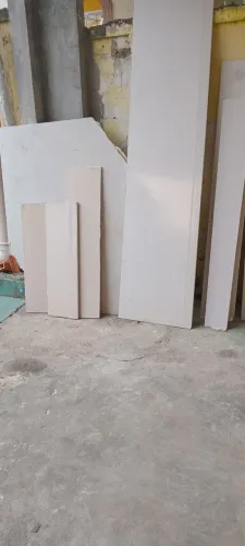 PEDAÇOS DE GESSO ACARTONADO.250 REAIS O MONTE