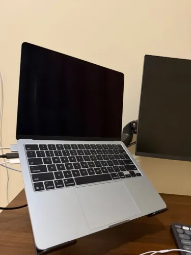 Macbook M4 air 13 24gb ram