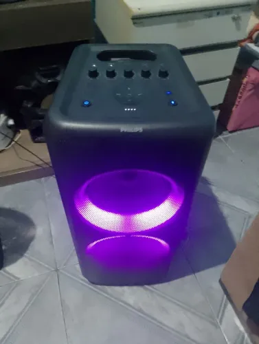 Vende-se caixa de som com Bluetooth e bateria interna 