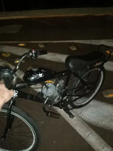 Motorizada 100cc mexido ? pra ir hj