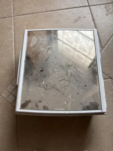Armário de banheiro em PVC - ótimo estado!