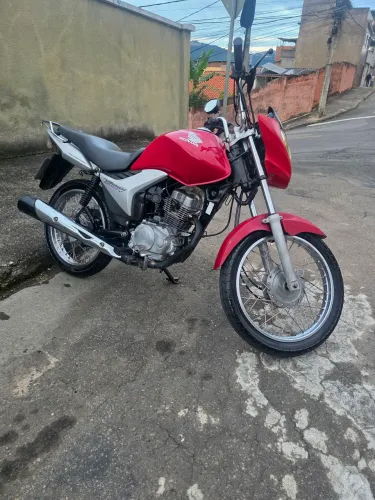 SERRÊ E LÉO MOTOS TITAN 09 COM PARTIDA ELÉTRICA