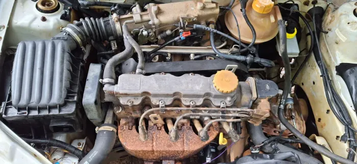 Motor completo corsa 2001