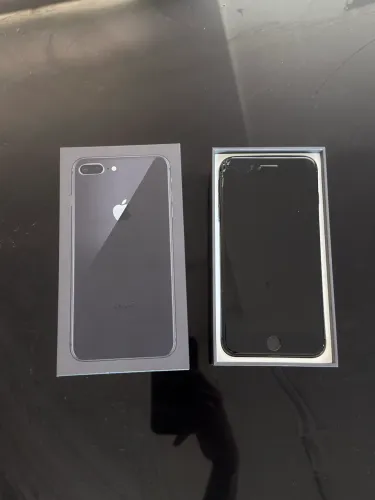 iPhone 8 Plus