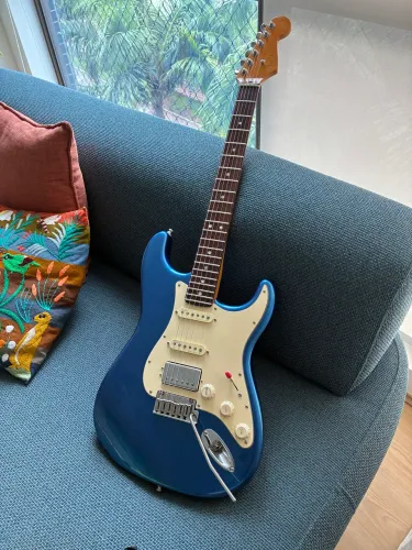 Fender American Ultra HSS Stratocaster 2023