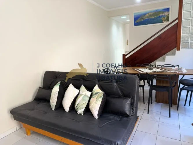 Casa a venda com 4 dormitório sendo 2 suítes na Barra da Lagoa perto do Vivamar