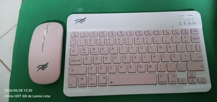 Kit Teclado + Mouse Bluetooth Rosa/Branco - Compacto e Recarregável ?