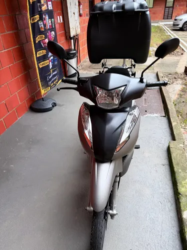 BIZ 125