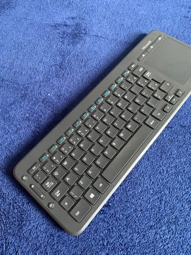 Teclado sem fio com touchPad Microsoft original