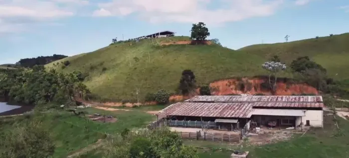 Venda-se está propriedade de 23,5 alqueires no Município de Itapemirim/ES.