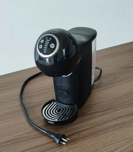 Cafeteira Dolce Gusto Arno