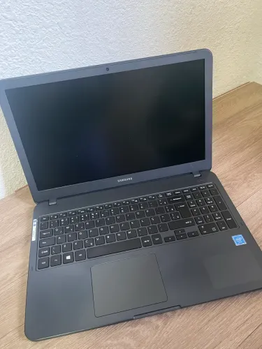 Notebook Essentials E30 - Samsung