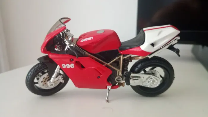 Motos colecionáveis Maisto escala 1:18