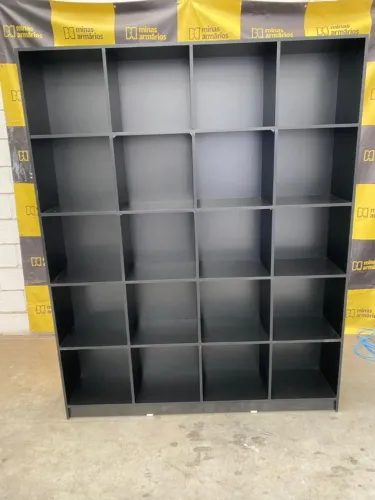 Colmeia MDF preta  182x120x30