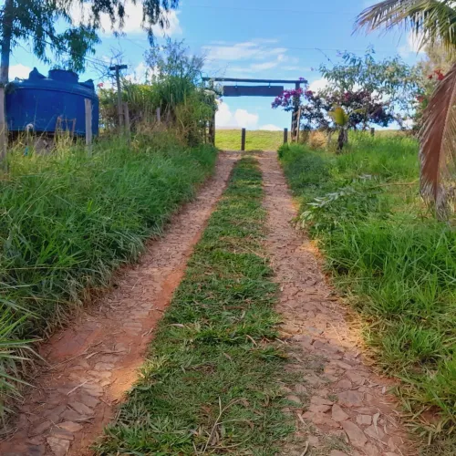Terreno no portal serra azul divisa de igarape 