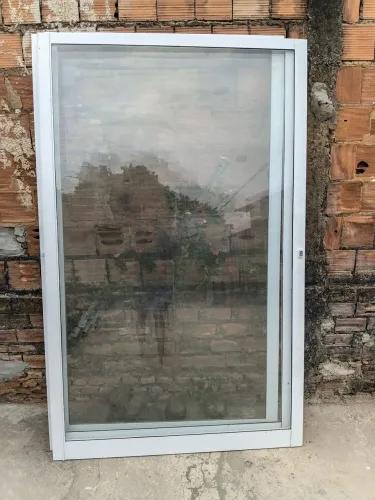 Vendo 3 portas de esquadria