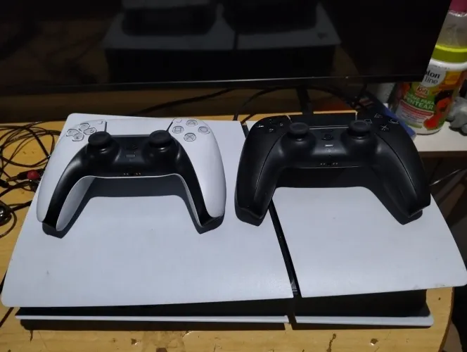 PS5 slim digital dois controles