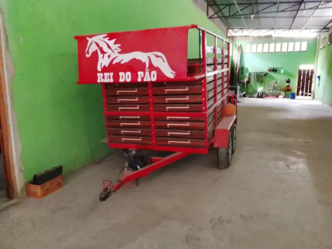 Reboque pra cavalo vender