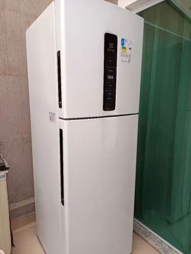 Geladeira maravilhosa, usada bem pouco! 