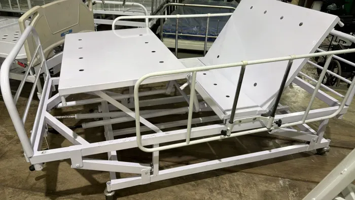 Cama hospitalar 3 manivelas
