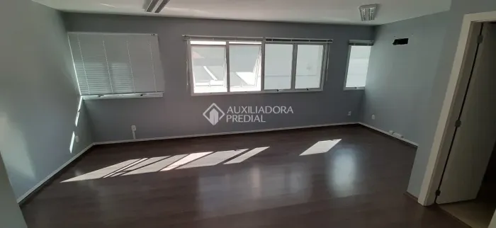 Sala Comercial à Venda no Menino Deus
