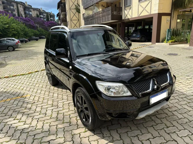 Mitsubishi Pajero TR4 2.0 Flex 16V 4X2 Mec. 2012