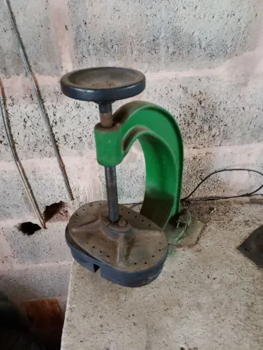 Máquina cola de peneu quente
