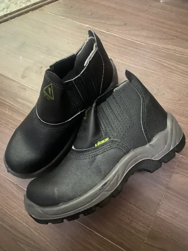 Bota bico pcv 