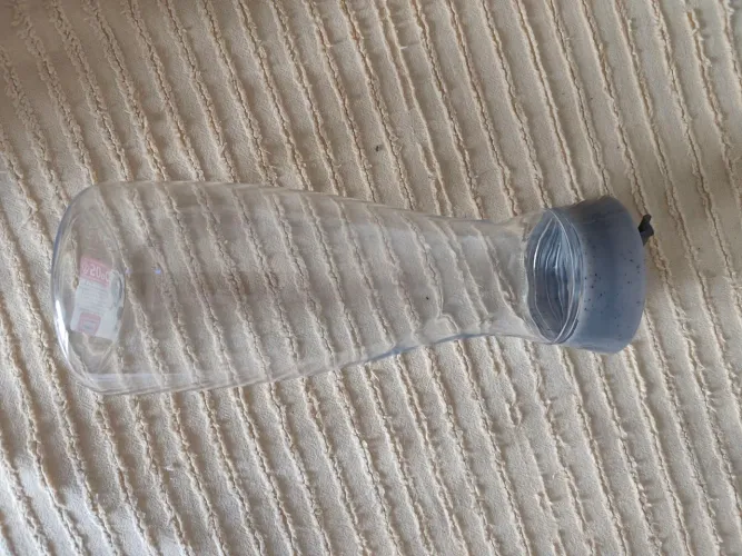Jarra de plástico com tampa 1 litro última peça