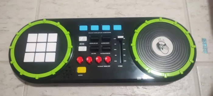 Mesa de DJ Infantil Eletrônica com Efeitos de Som e Beats