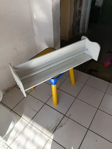 Vende-se está pratireira