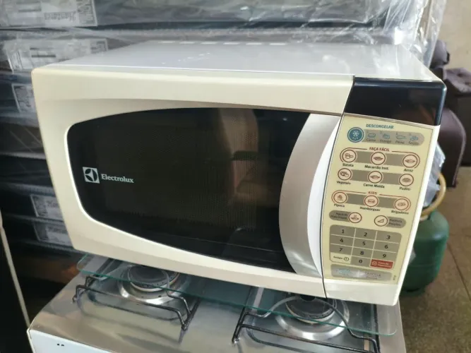 Microondas Electrolux 20 litros funcionando perfeitamente ((ENTREGO GRATIS))