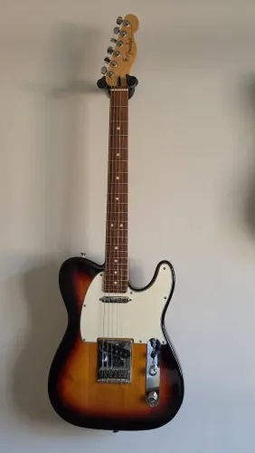 Guitarra Fender Telecaster Standard (Mexicana)