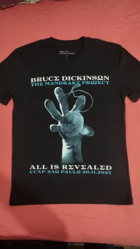 Bruce Dickinson Iron Maiden "Camiseta oficial" CCXP 2023.