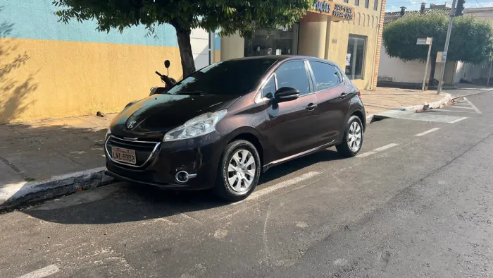 Peugeot 208 Active/active Pack 1.5 Flex 8V 5P 2014