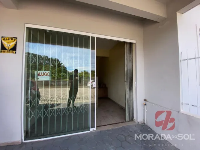 Sala para Locação em Praça, Tijucas | 20m² e 1 Banheiro