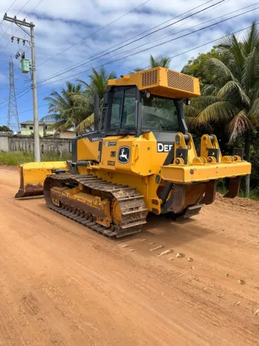 TRATOR DE ESTEIRA JOHN 700J-II